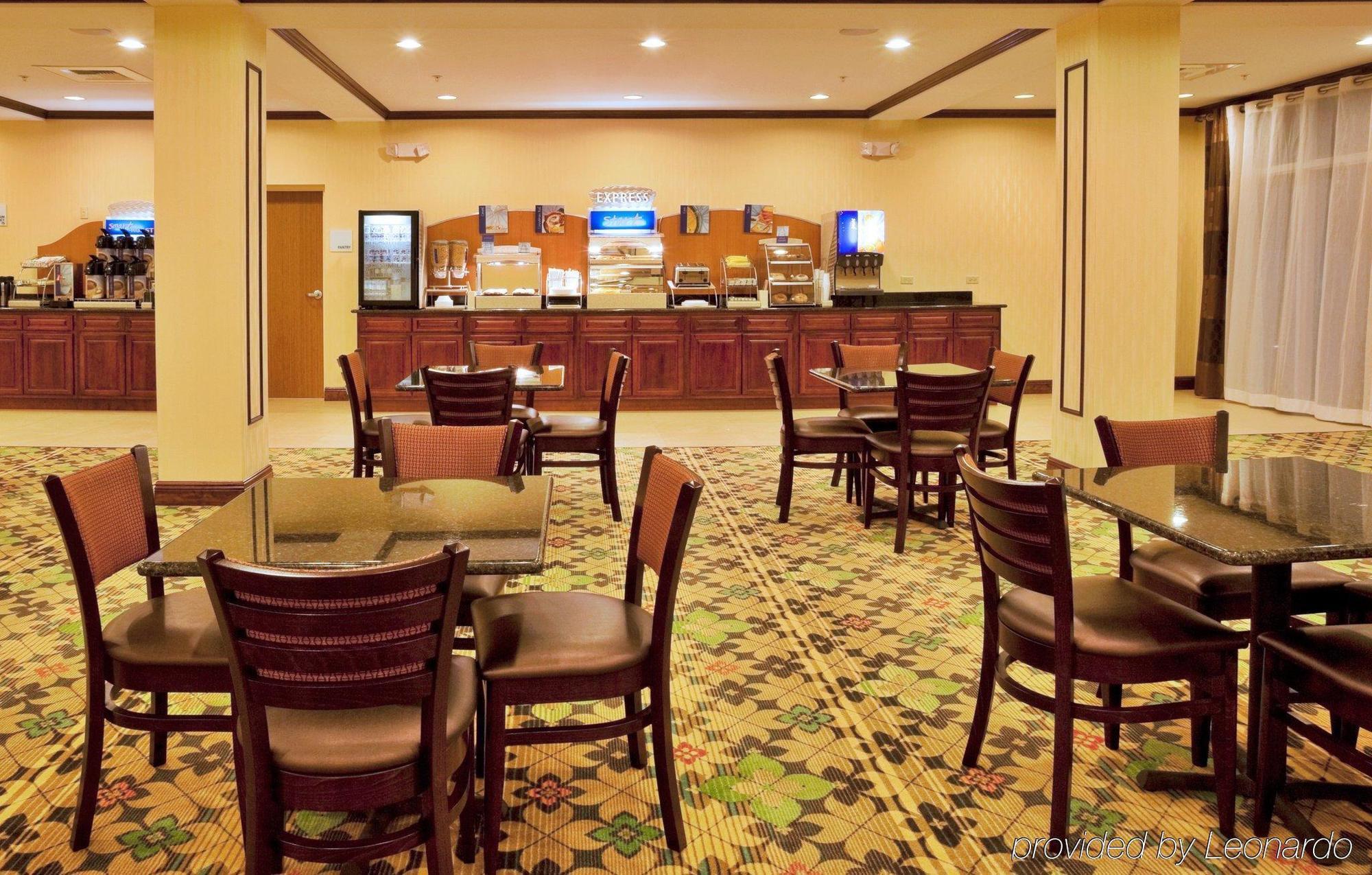 Holiday Inn Express Hotel & Suites Palm Bay By Ihg Exterior photo